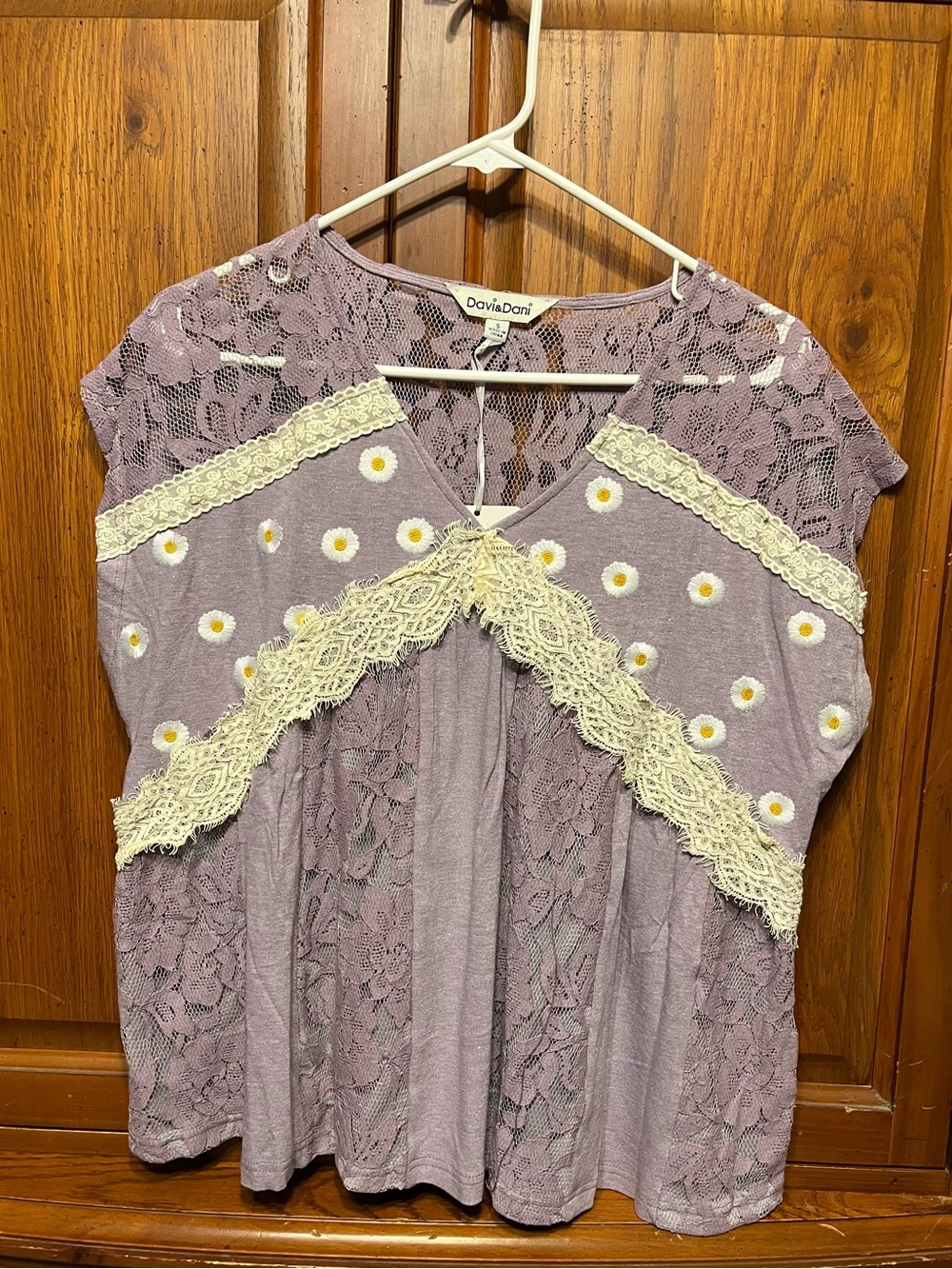 DAVI & DANI Lavender Lace Daisy Trim Top